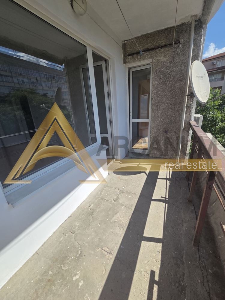 Продава 4-СТАЕН, гр. Варна, Окръжна болница-Генерали, снимка 15 - Апартаменти - 55803638