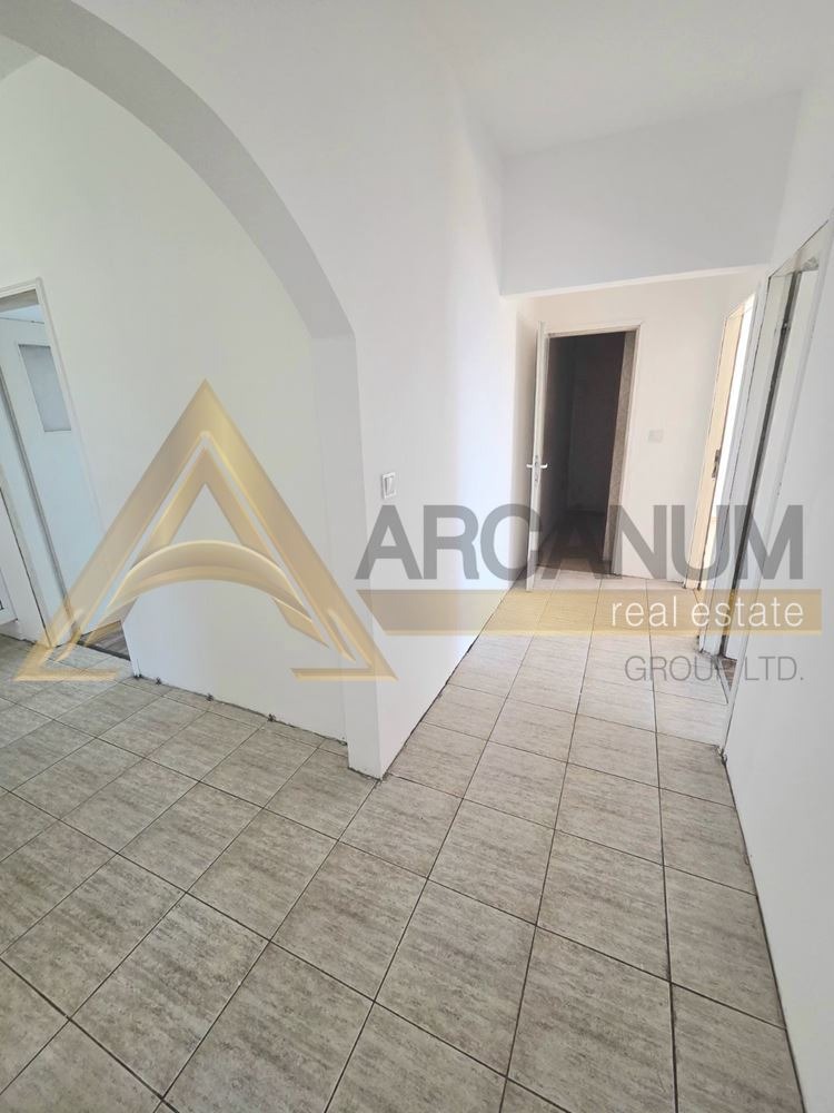 Продава 4-СТАЕН, гр. Варна, Окръжна болница-Генерали, снимка 14 - Апартаменти - 55803638