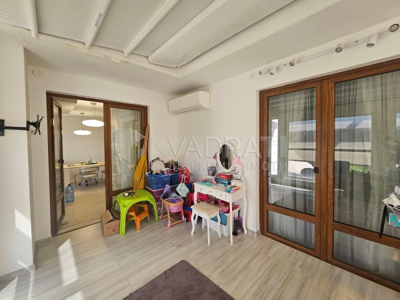 Til salgs  3+ soverom Plovdiv , Karsjijaka , 187 kvm | 84363308 - bilde [15]