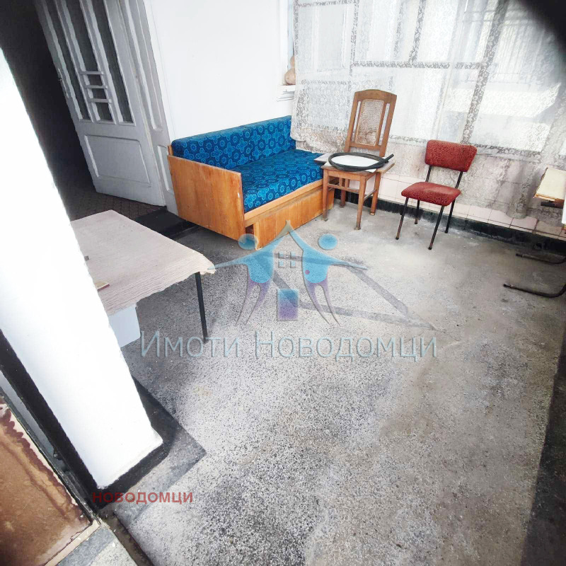 Продава ЕТАЖ ОТ КЪЩА, гр. Шумен, Добруджански, снимка 7 - Етаж от къща - 52873565