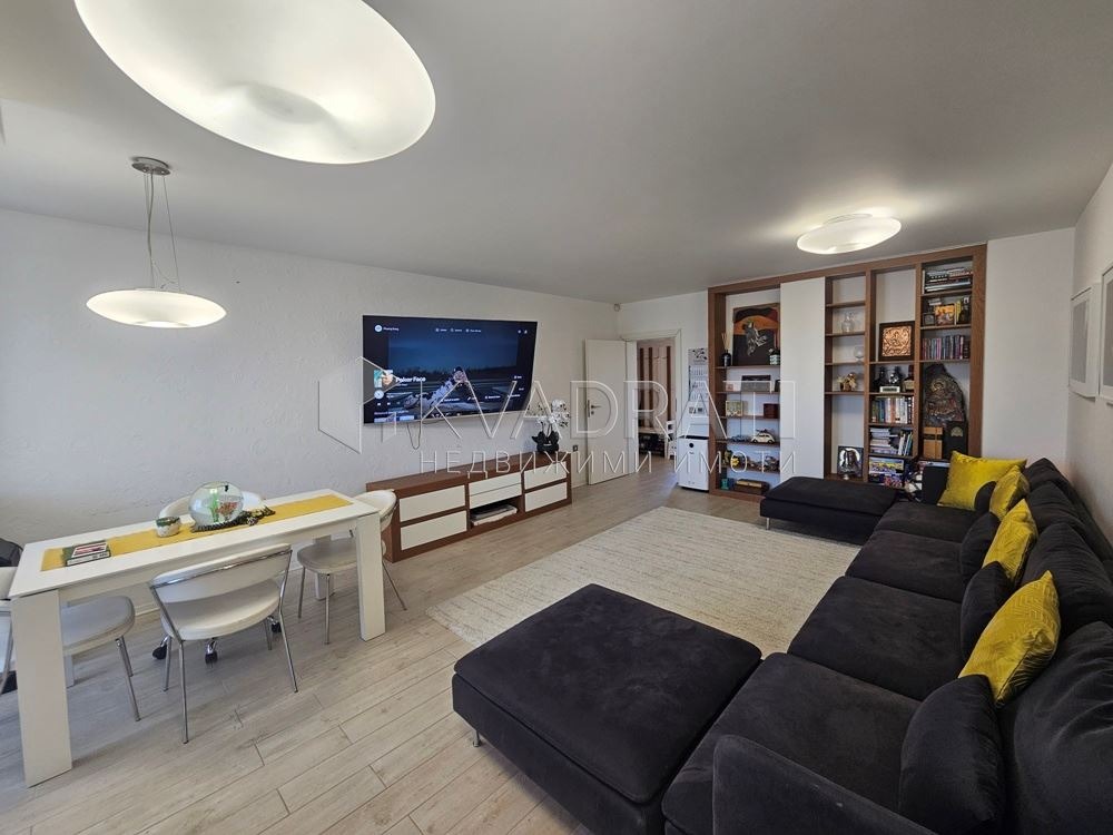 Продава МНОГОСТАЕН, гр. Пловдив, Кършияка, снимка 2 - Апартаменти - 50219105