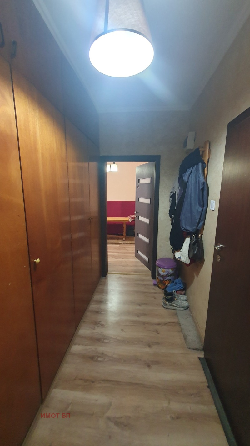 Продава 2-СТАЕН, гр. Перник, Изток, снимка 3 - Апартаменти - 53574110