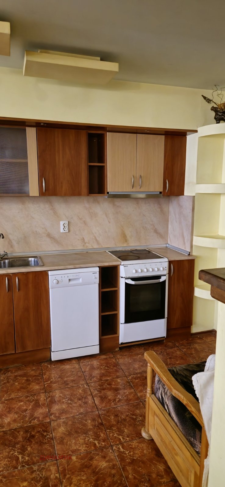 Myytävänä  2 makuuhuonetta Sliven , Sini kamani , 181 neliömetriä | 68309607 - kuva [4]