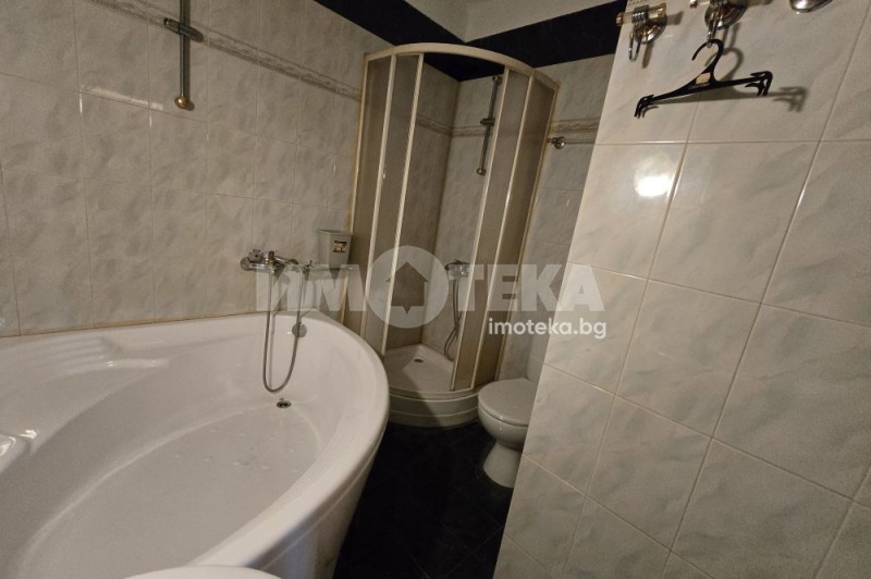 En venta  3+ dormitorios Sofia , Vitosha , 137 metros cuadrados | 84302080 - imagen [8]