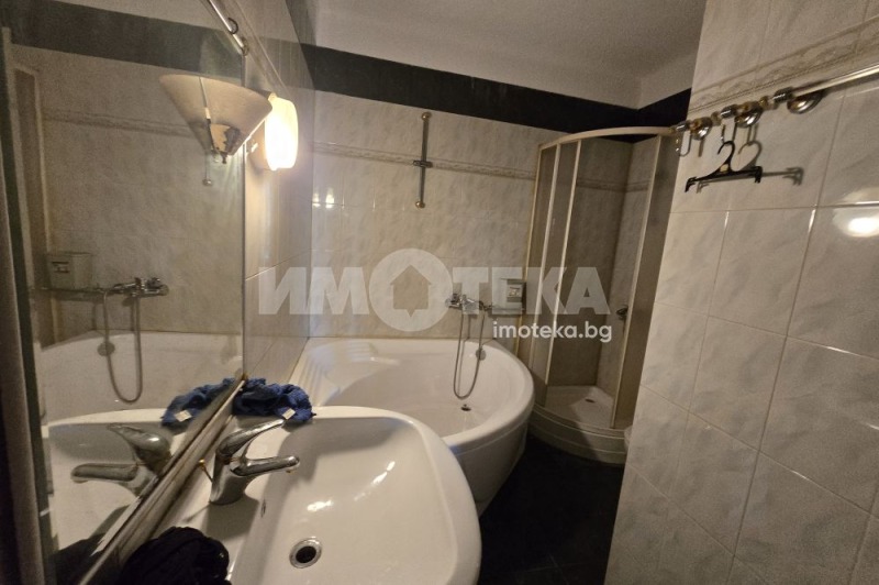 En venta  3+ dormitorios Sofia , Vitosha , 137 metros cuadrados | 84302080 - imagen [7]