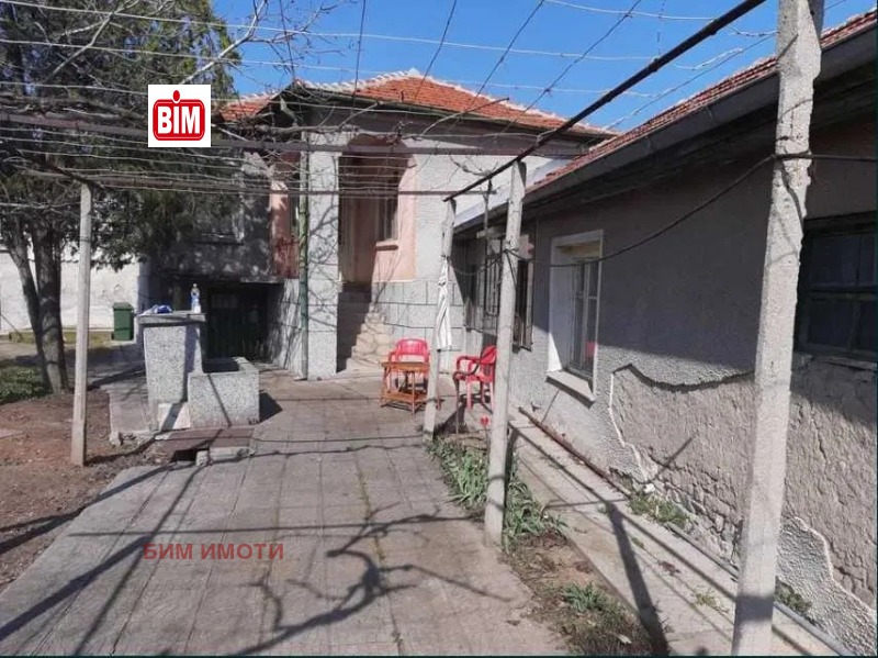 Продава КЪЩА, с. Чешнегирово, област Пловдив, снимка 2 - Къщи - 53448514