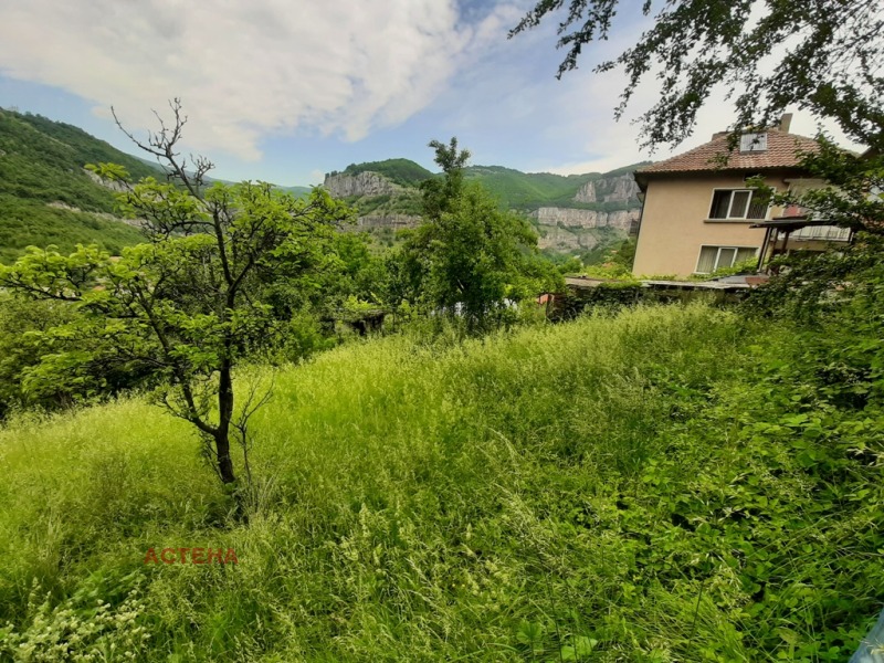 Zu verkaufen  Handlung region Sofia , Gara Lakatnik , 700 qm | 49294934 - Bild [3]