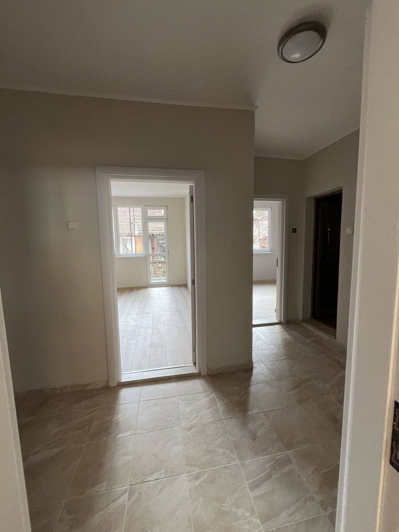 Продава 3-СТАЕН, гр. Поморие, област Бургас, снимка 10 - Апартаменти - 52712553