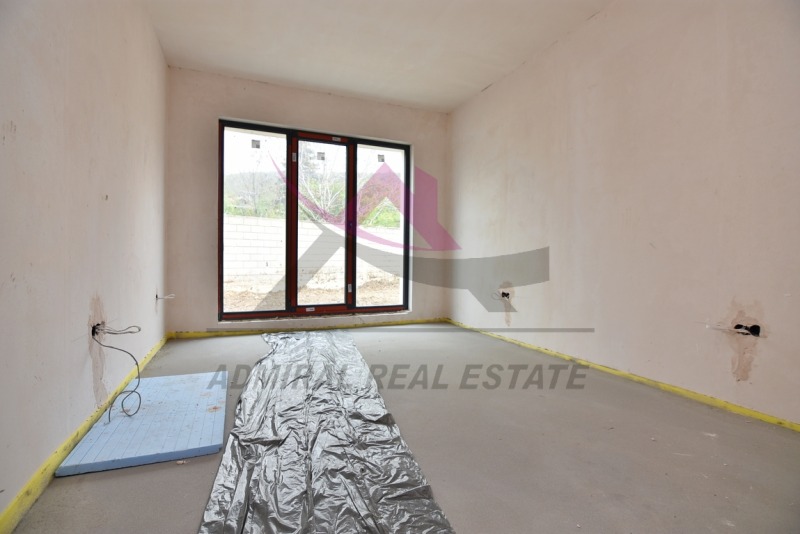 Продаја  Кућа Варна , м-т Манастирски рид , 243 м2 | 91483880 - слика [2]
