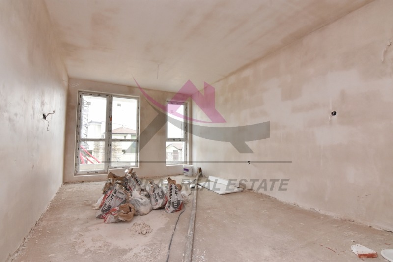 Продаја  Кућа Варна , м-т Манастирски рид , 243 м2 | 91483880