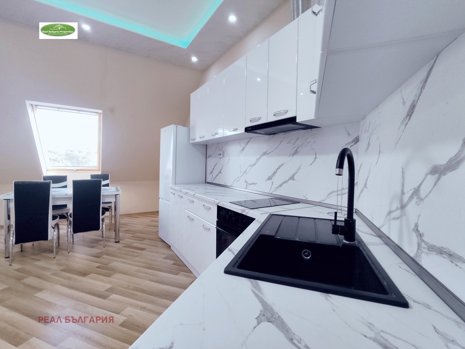 Продава 3-СТАЕН, гр. Русе, Широк център, снимка 2 - Апартаменти - 51819890