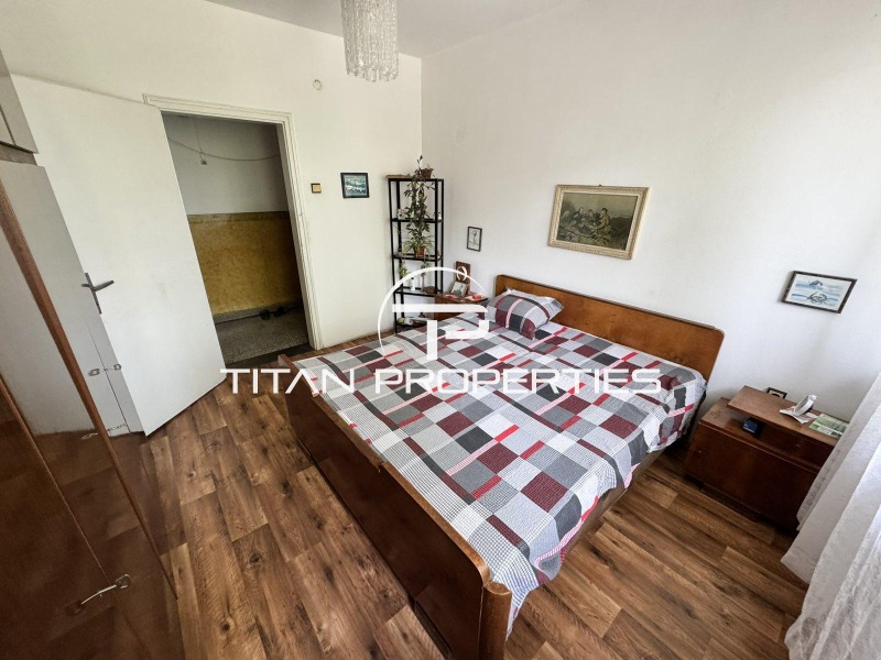 Til salgs  2 soverom Burgas , Tsentar , 81 kvm | 11927879 - bilde [2]