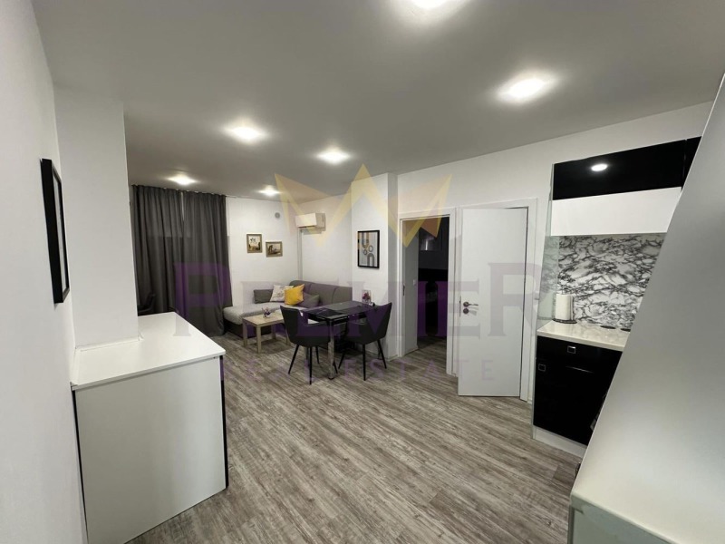 Продава  4-стаен, град Варна, Център •  293 900 EUR • ID 98030527 — holmes.bg - [1] 