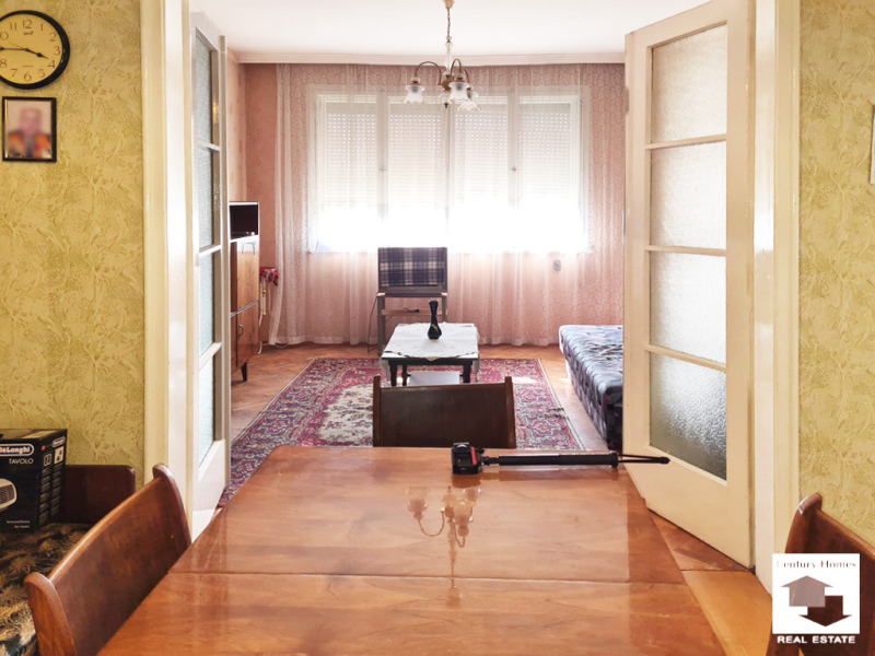 Продава ЕТАЖ ОТ КЪЩА, гр. Велико Търново, Акация, снимка 3 - Етаж от къща - 52621551