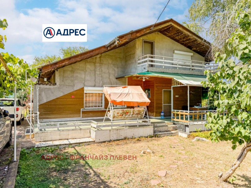 Продава КЪЩА, с. Тученица, област Плевен, снимка 2 - Къщи - 52600614