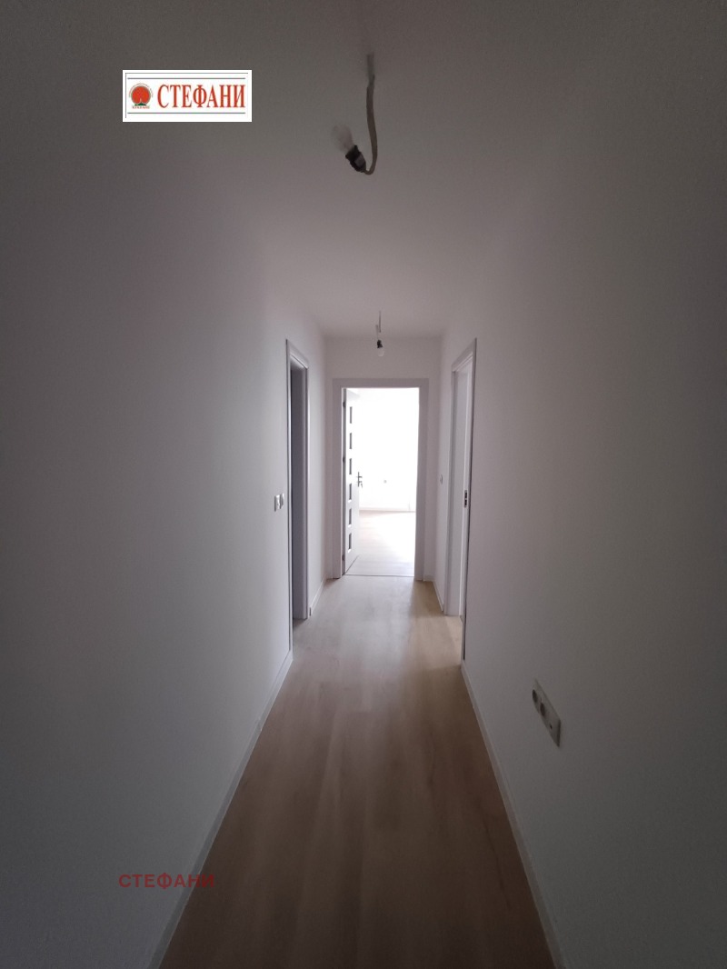 Na prodej  2 ložnice Ruse , Rodina 1 , 90 m2 | 81887935 - obraz [4]