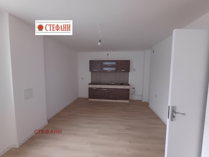 Продава  3-стаен град Русе , Родина 1 , 90 кв.м | 81887935 - изображение [2]