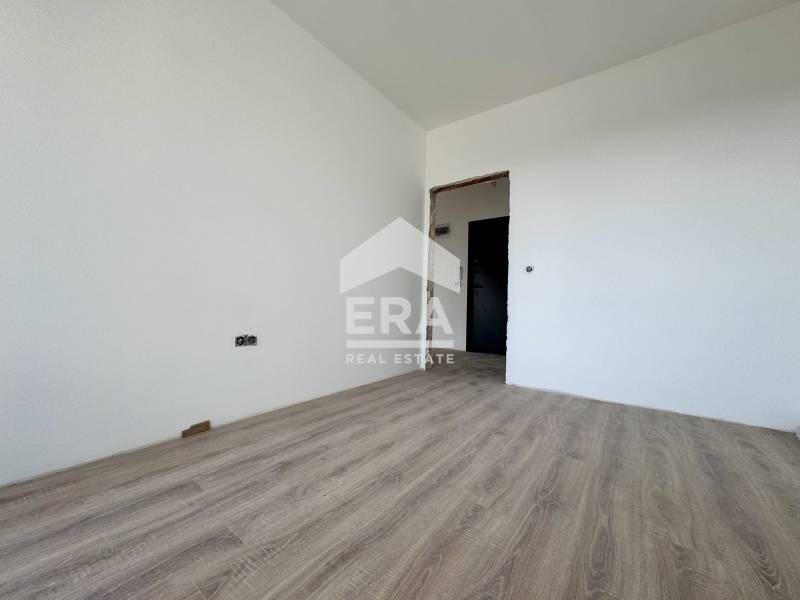 Продава 4-СТАЕН, гр. Варна, Победа, снимка 5 - Апартаменти - 54191836