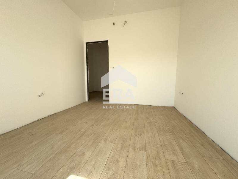 Продава 4-СТАЕН, гр. Варна, Победа, снимка 8 - Апартаменти - 54191836