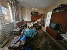 1 bedroom Tsentar, Yambol 2