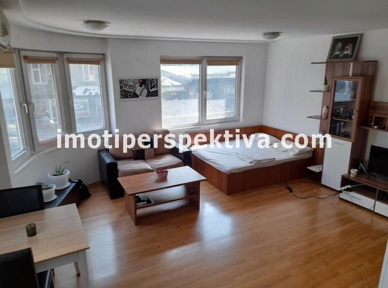 In vendita  Studio Plovdiv , Tsentar , 45 mq | 38159059