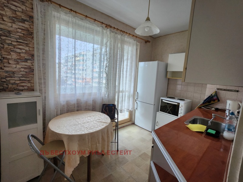 Продава 2-СТАЕН, гр. Варна, Възраждане 1