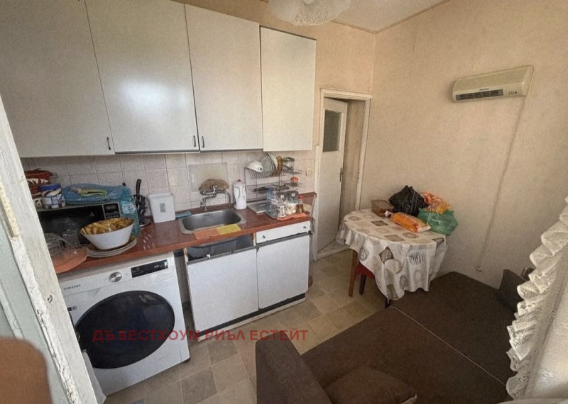 Продава 2-СТАЕН, гр. Варна, Възраждане 1