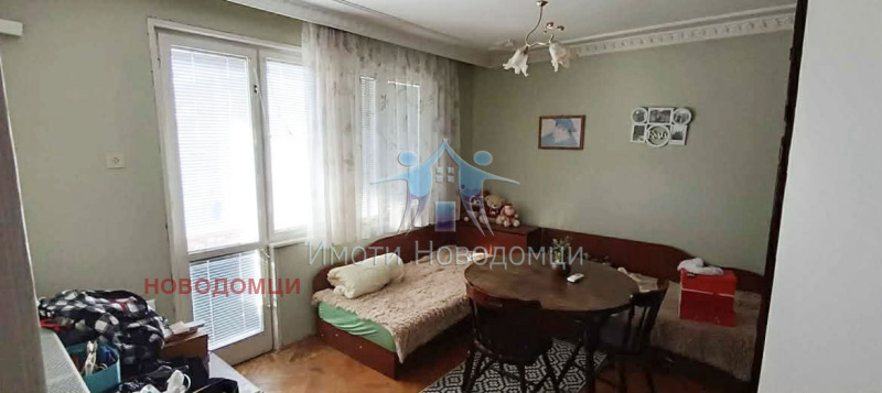Продава 4-СТАЕН, гр. Шумен, Куршун чешма, снимка 5 - Апартаменти - 53091637