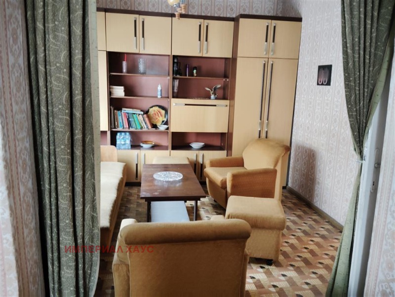 Продава ЕТАЖ ОТ КЪЩА, гр. Хасково, Тракийски, снимка 3 - Етаж от къща - 52651353