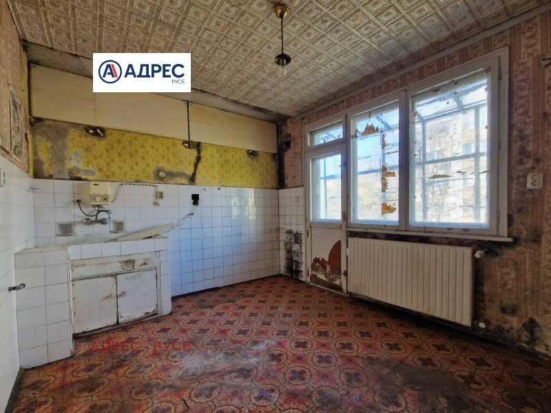 Продава  3-стаен град Русе , Възраждане , 103 кв.м | 51081323 - изображение [3]