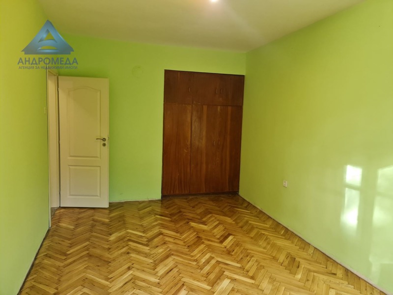 Продаја  2 спаваће собе Плевен , Широк центар , 108 м2 | 29248978 - слика [10]