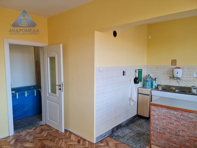 Продаја  2 спаваће собе Плевен , Широк центар , 108 м2 | 29248978 - слика [3]