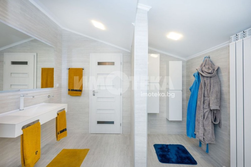 Продава КЪЩА, с. Гняздово, област Кърджали, снимка 13 - Къщи - 52374557