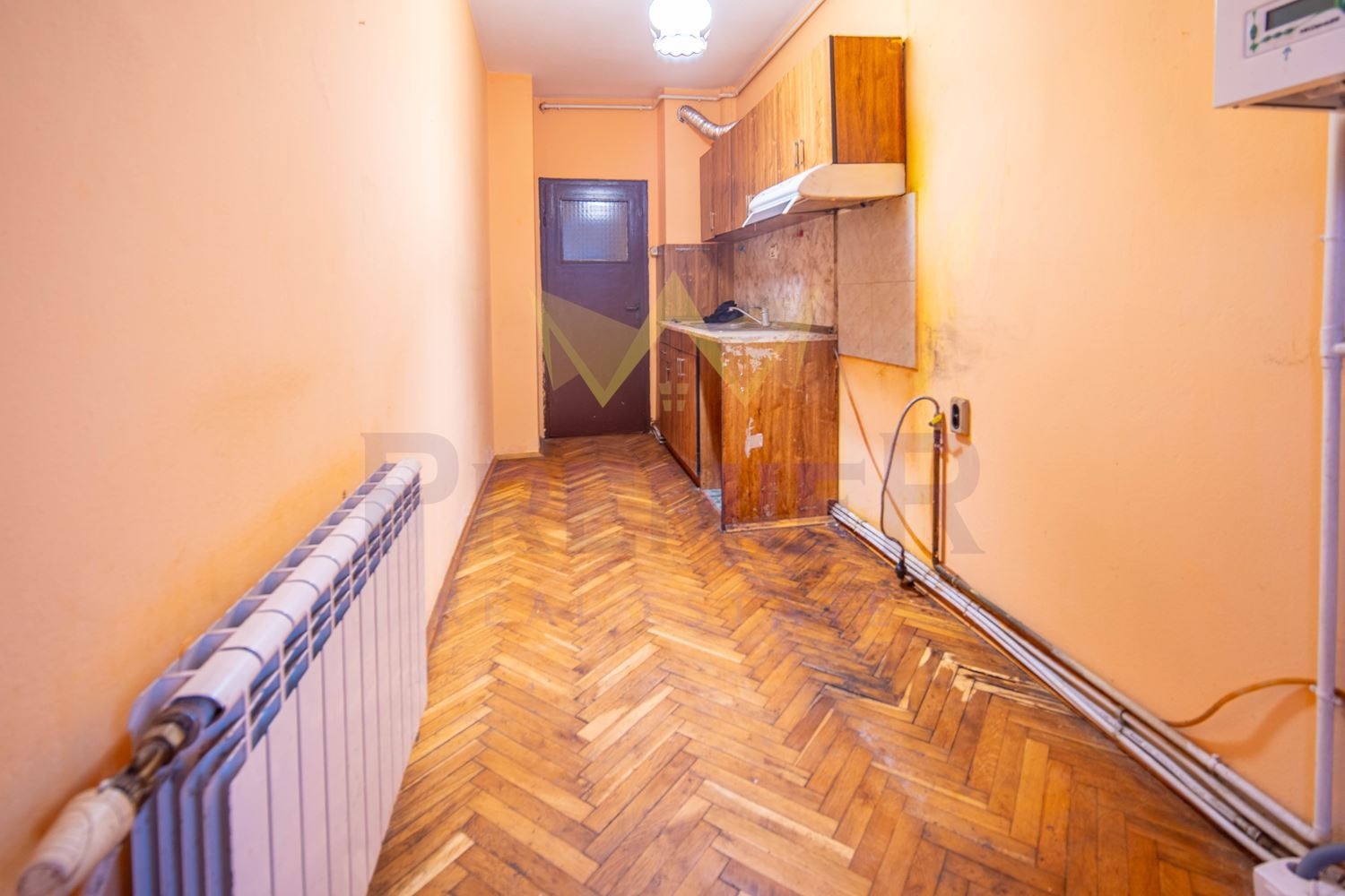 Продава 4-СТАЕН, гр. Добрич, Център, снимка 8 - Апартаменти - 54204392