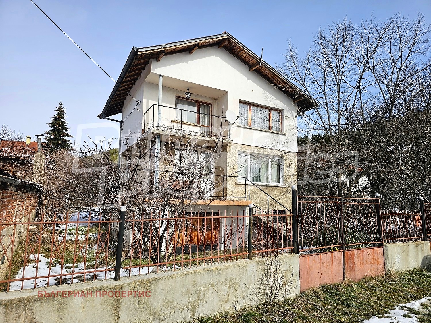 Продава КЪЩА, с. Ярлово, област София област