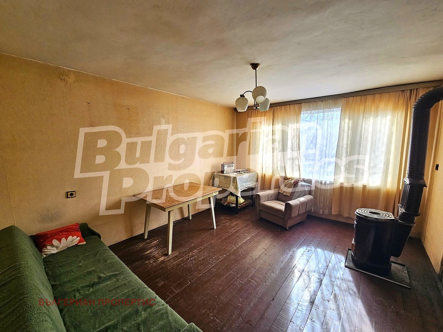 Продава КЪЩА, с. Ярлово, област София област, снимка 2 - Къщи - 53604728