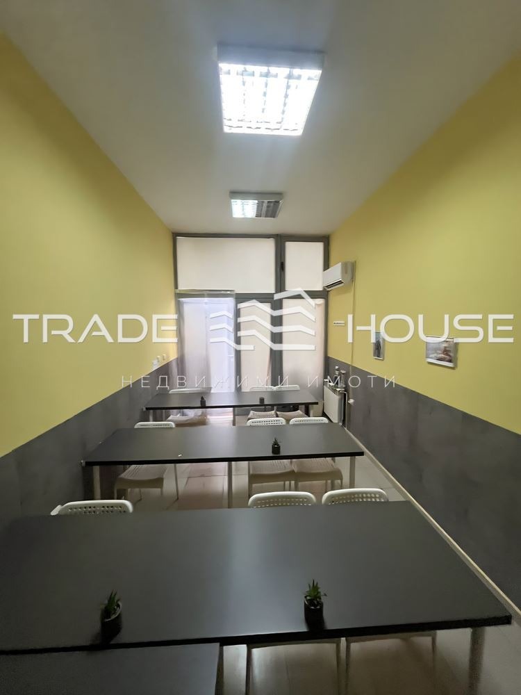 Продава ОФИС, гр. Пловдив, Гагарин, снимка 2 - Офиси - 52523626