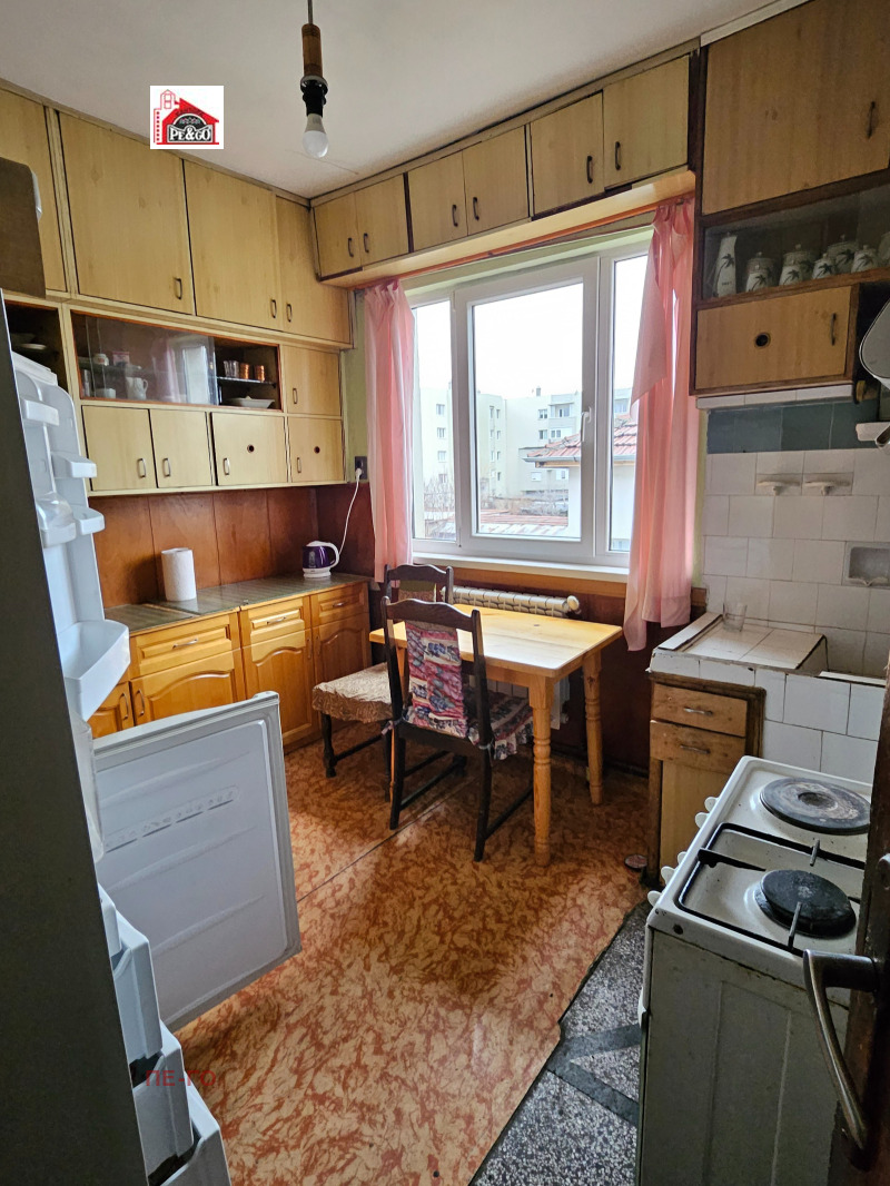 Продава  Етаж от къща град Пазарджик , Център , 110 кв.м | 98392427 - изображение [14]