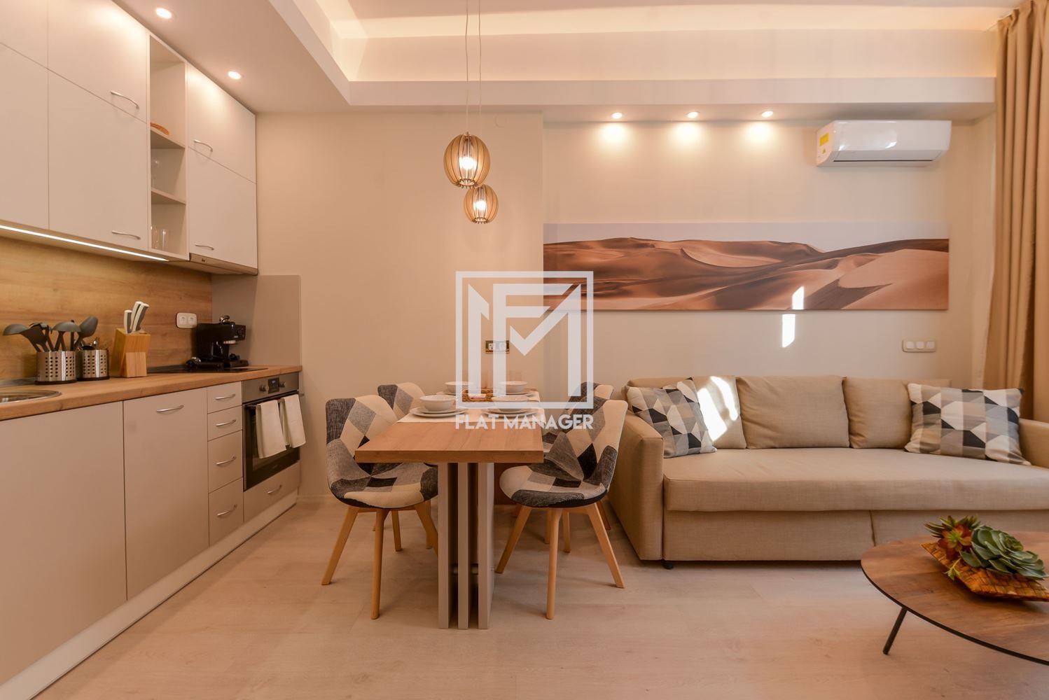 Продава МНОГОСТАЕН, гр. София, Център, снимка 2 - Апартаменти - 53607295