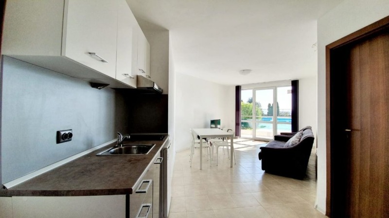 Продава 2-СТАЕН в област Бургас, гр. Черноморец - 61 кв.м / 68 000 € » 132 996.44 лв., ВИА ПОНТИКА ПРОПЪРТИ