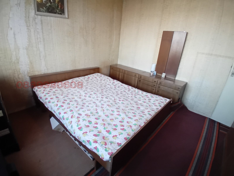 Продава  2-стаен град Ловеч , Широк център , 63 кв.м | 59340250 - изображение [3]
