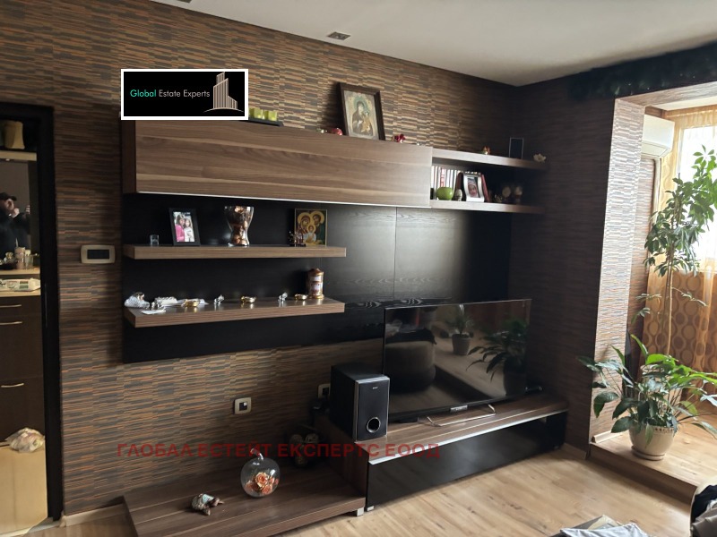 Продава  3-стаен град София , Люлин 10 , 91 кв.м | 69766635 - изображение [2]