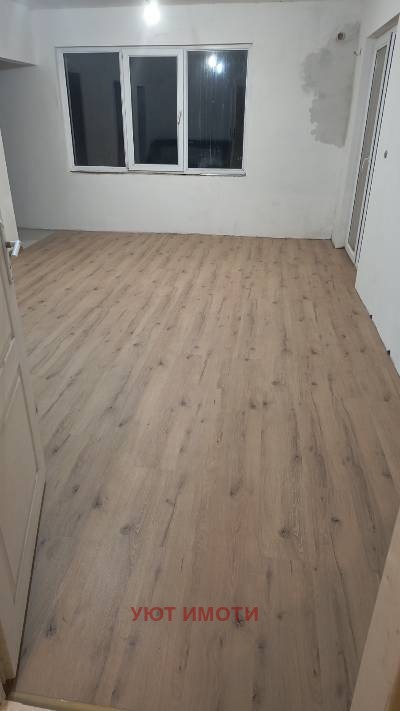 Продава 3-СТАЕН, с. Стражица, област Добрич, снимка 12 - Апартаменти - 53030079