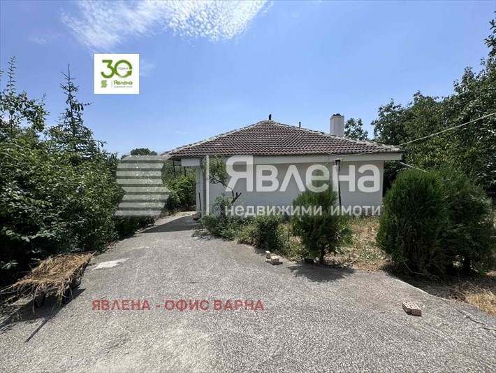 Продава КЪЩА, с. Долище, област Варна, снимка 1 - Къщи - 47961215