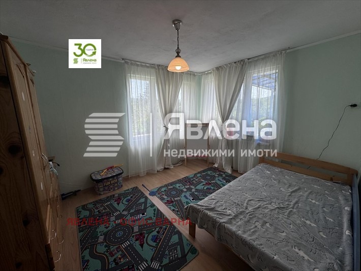 Продава КЪЩА, с. Долище, област Варна, снимка 4 - Къщи - 47961215