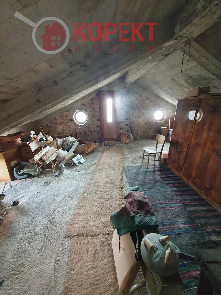 Продава КЪЩА, с. Ловец, област Стара Загора, снимка 14 - Къщи - 51672343