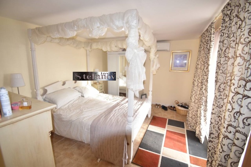 Продава КЪЩА, гр. Балчик, област Добрич, снимка 8 - Къщи - 52649768