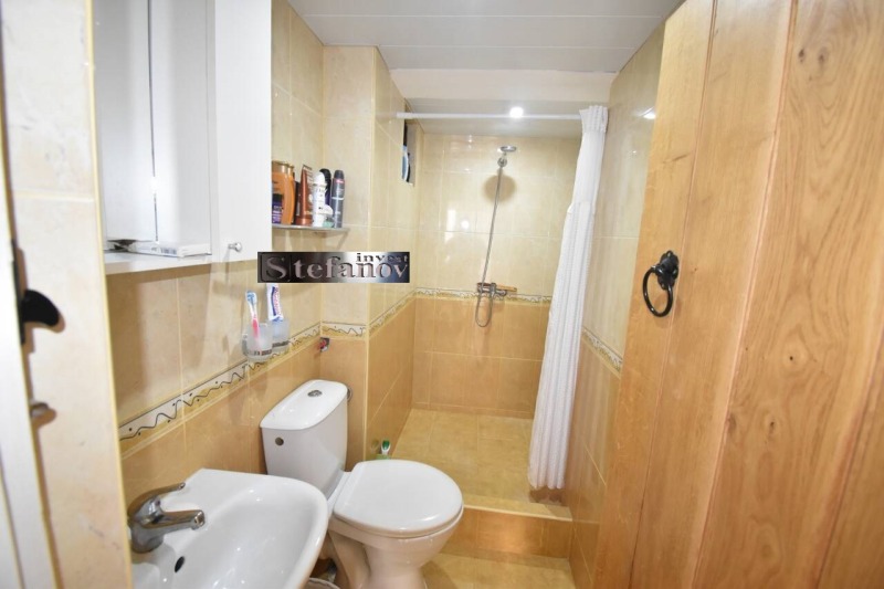 Продава КЪЩА, гр. Балчик, област Добрич, снимка 7 - Къщи - 52649768