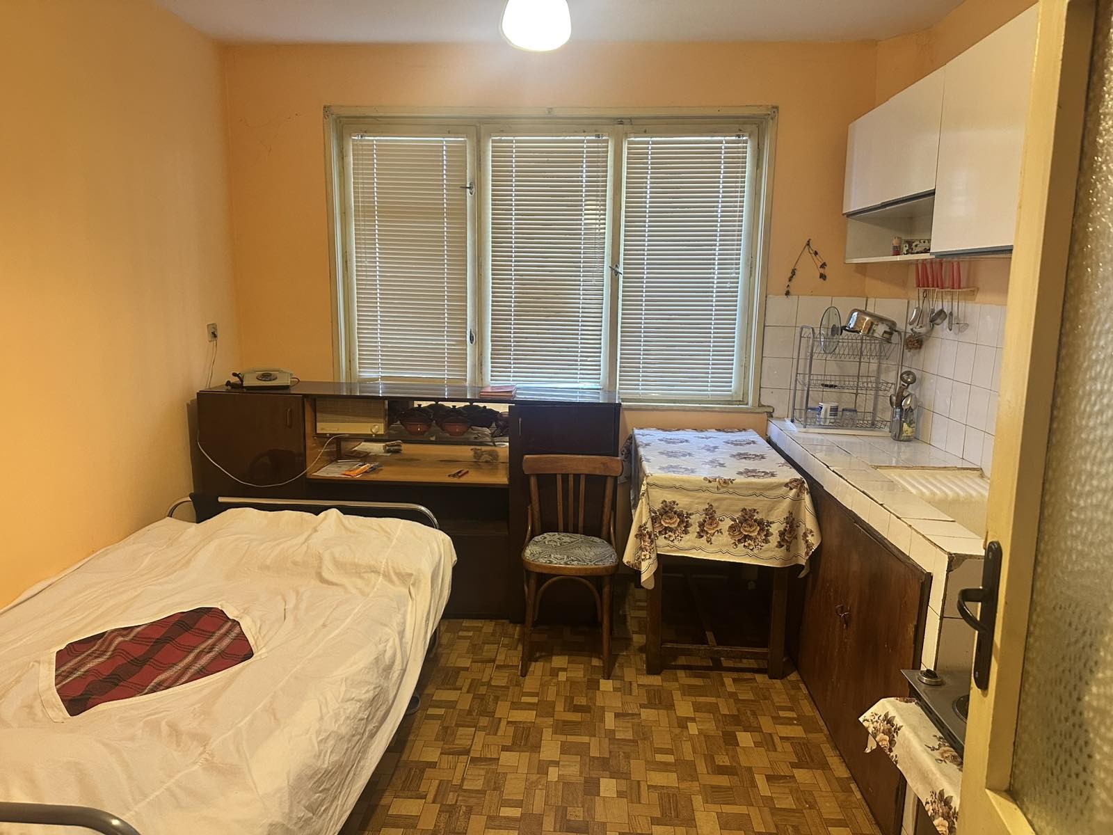 Продава 3-СТАЕН, гр. Кърджали, Център, снимка 6 - Апартаменти - 54939866