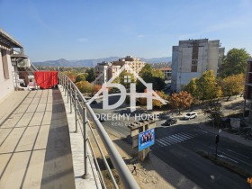 1 dormitorio Vazrozhdentsi, Kardzhali 8